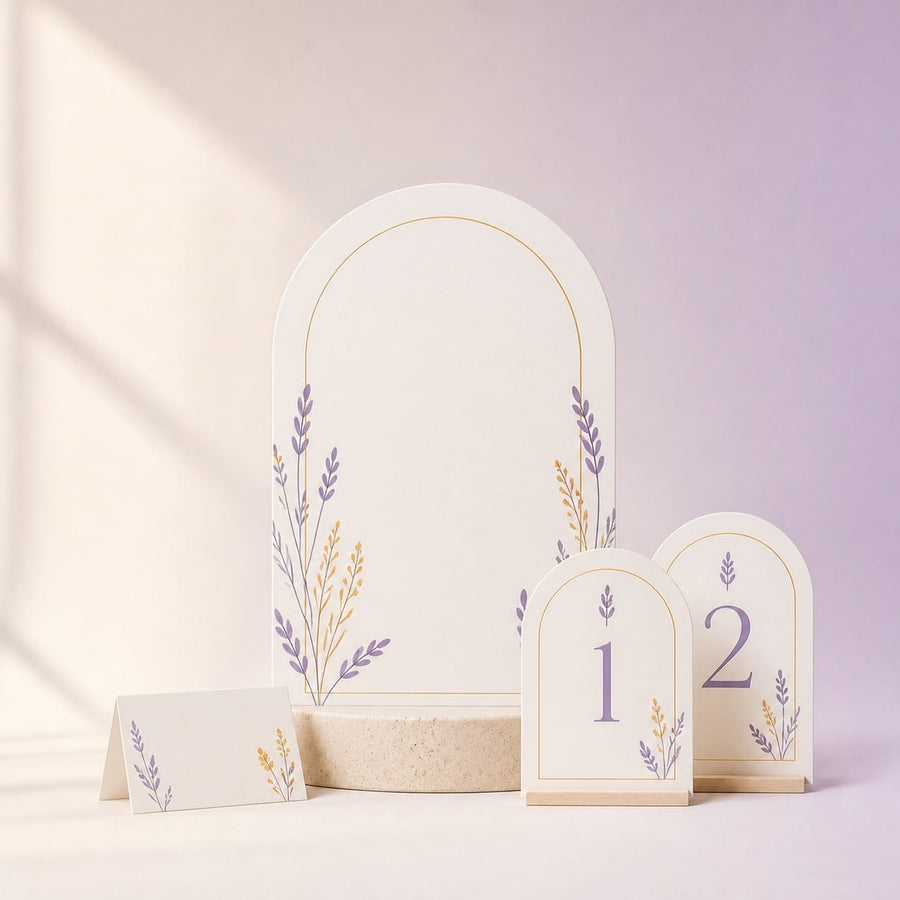 Pack mariage personnalisé avec panneau, marque-places et cartons de table coordonnés