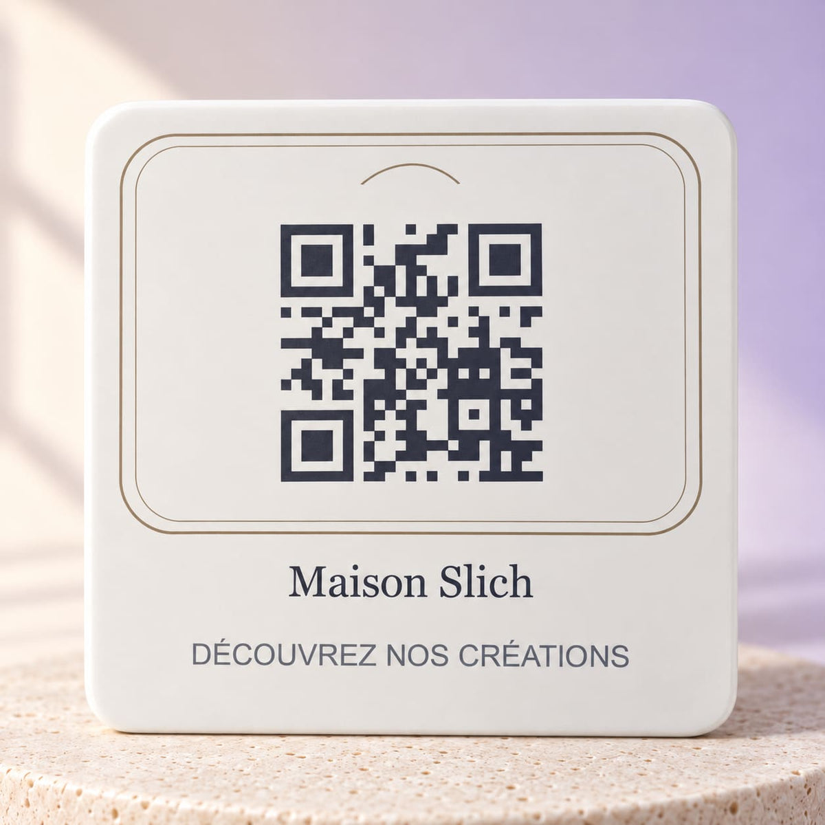 Simulation Signalétique QR / NFC professionnelle — Comptoir · 10 × 10 cm · QR code · Blanc, détail