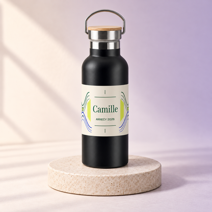 Simulation Helsinki 500 ml — Noir — personnalisée Camille, fond ivoire lavande